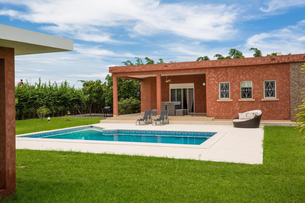 Maison K.E.N.Z.A M'Bour Extérieur photo